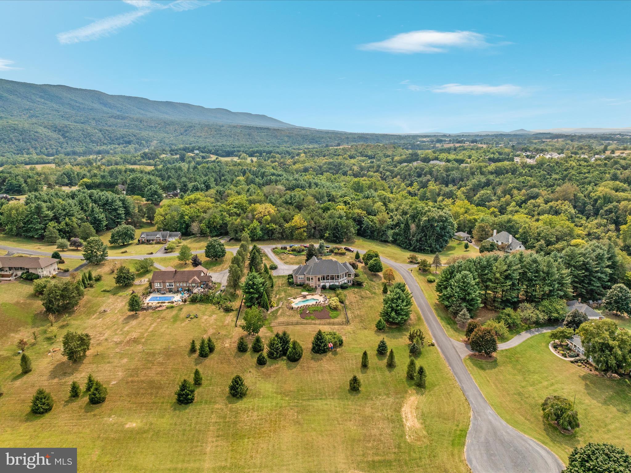 398 CLIFFSIDE DRIVE