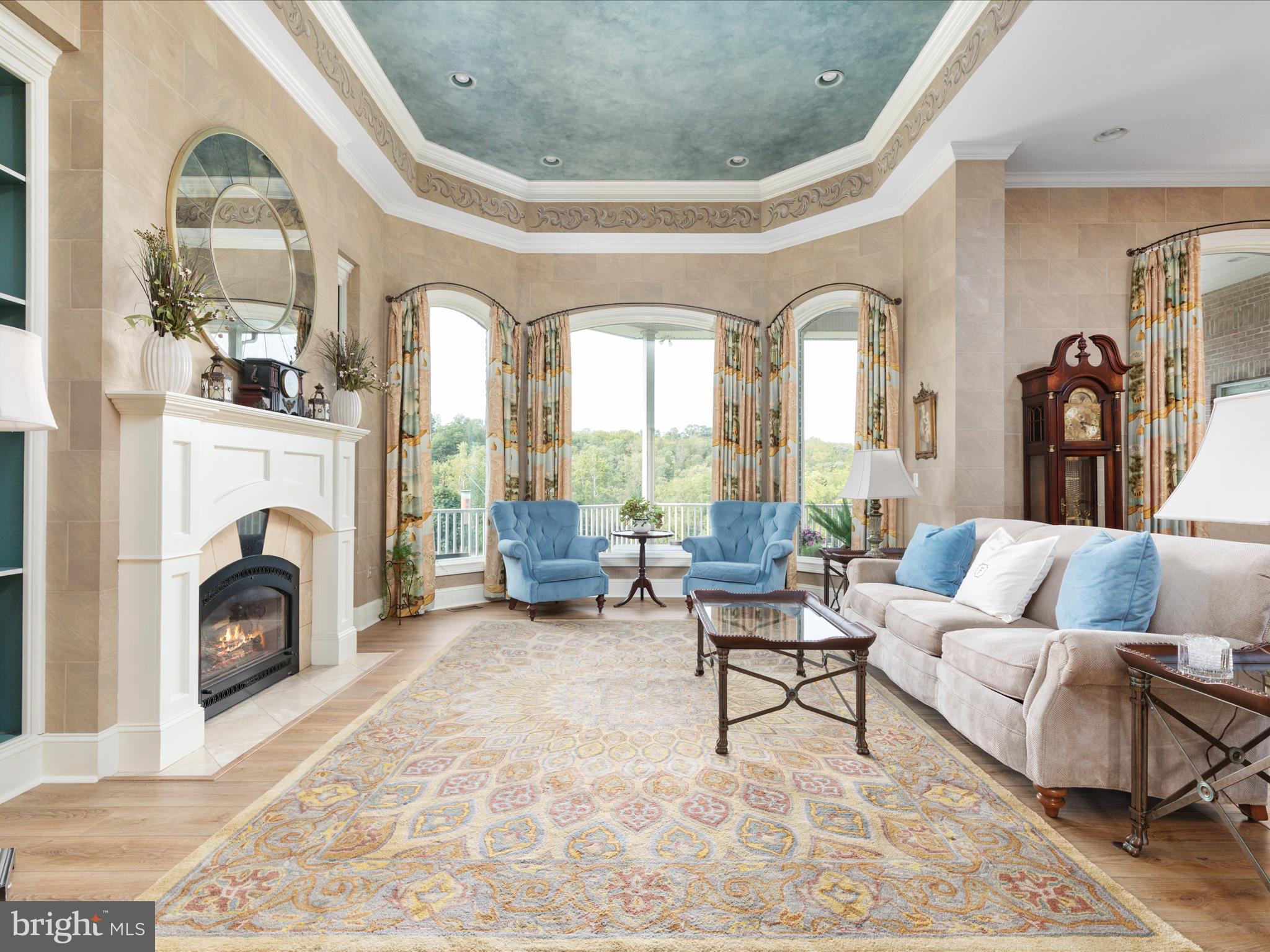 398 CLIFFSIDE DRIVE