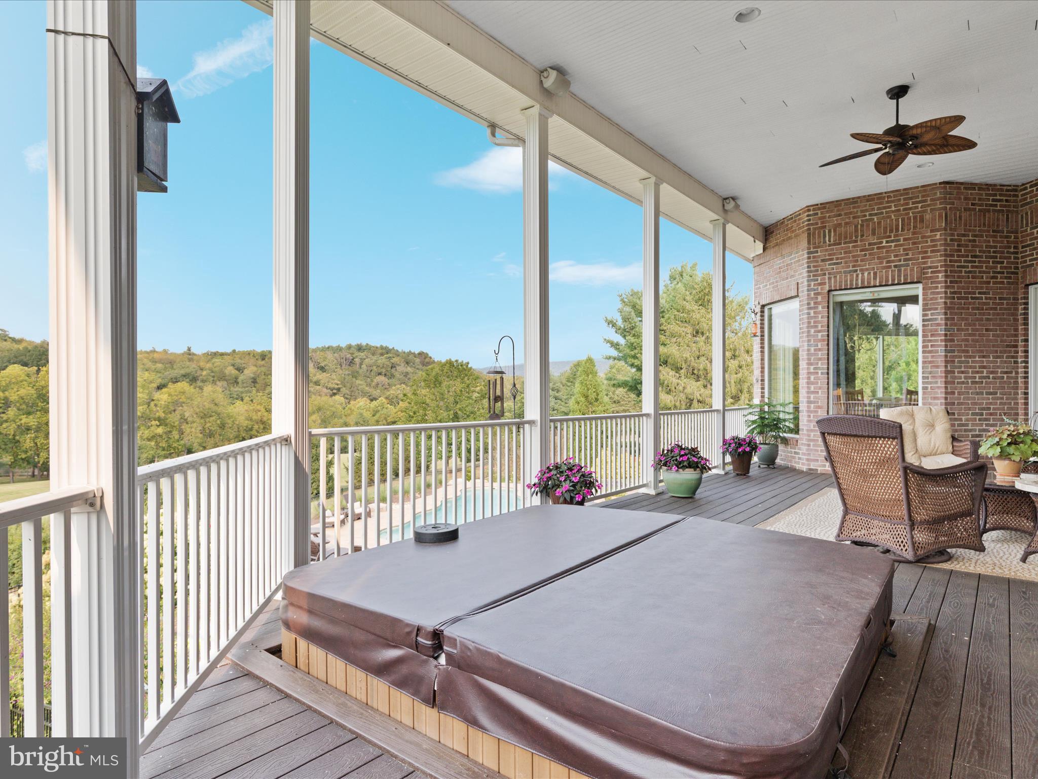 398 CLIFFSIDE DRIVE