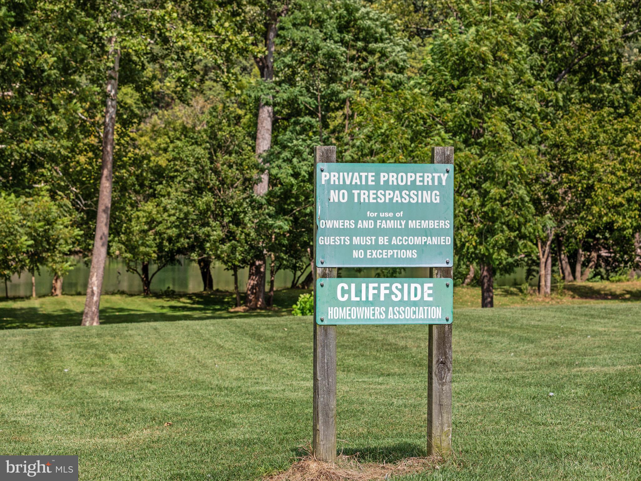 398 CLIFFSIDE DRIVE