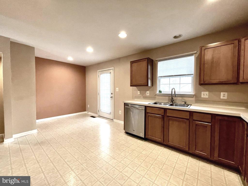 1313 PENDLETON LANE