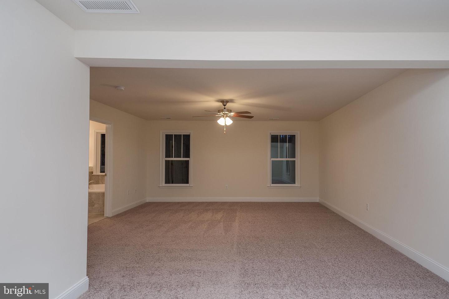 9105 Royal COURT