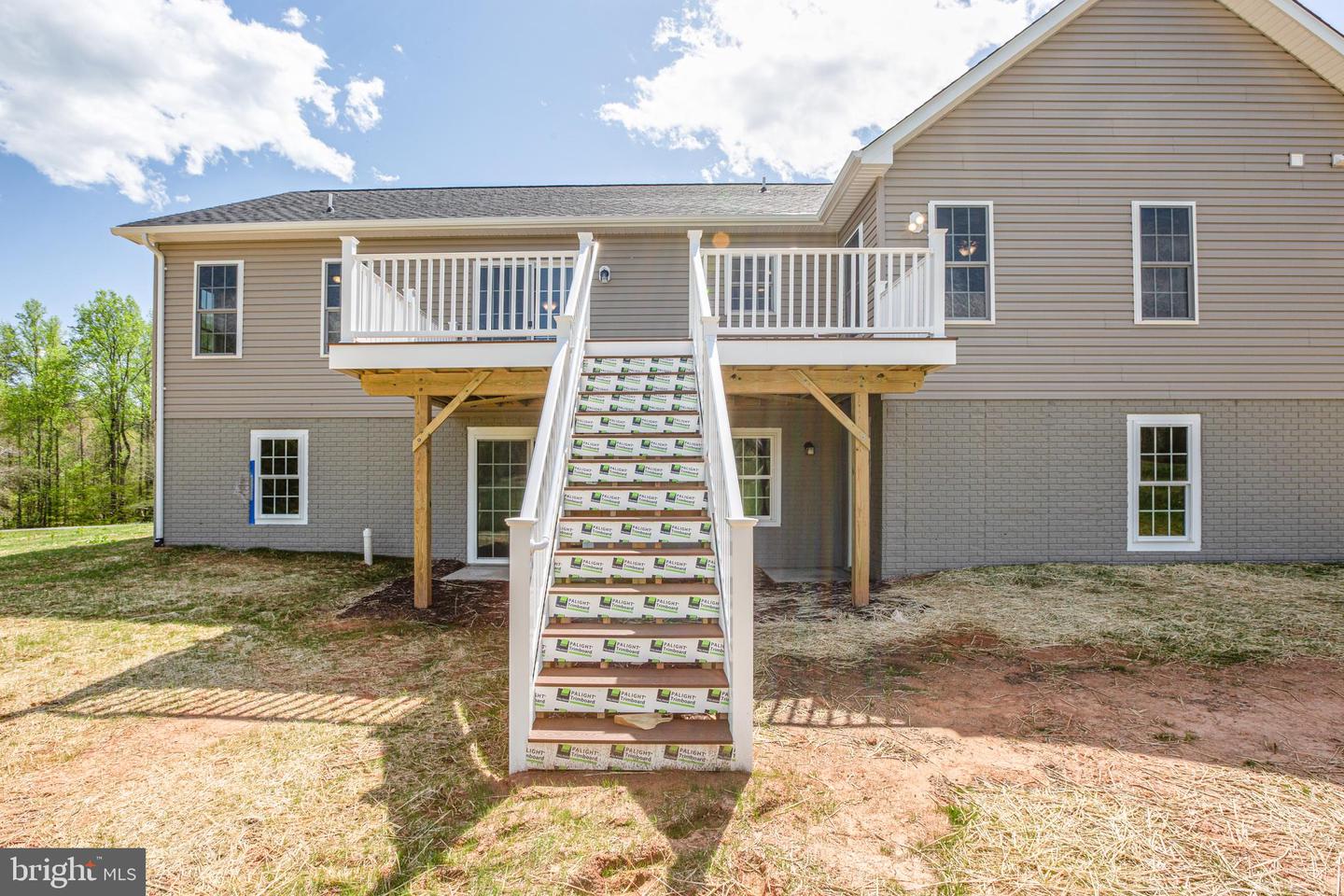 7825 Locklear Landing DRIVE