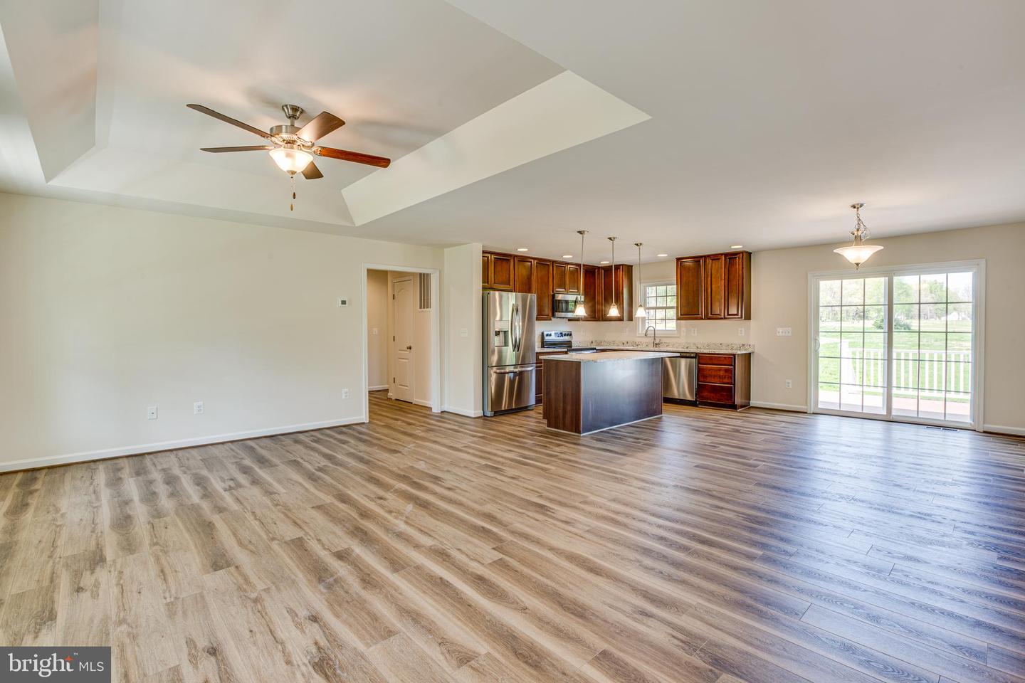 7825 Locklear Landing DRIVE