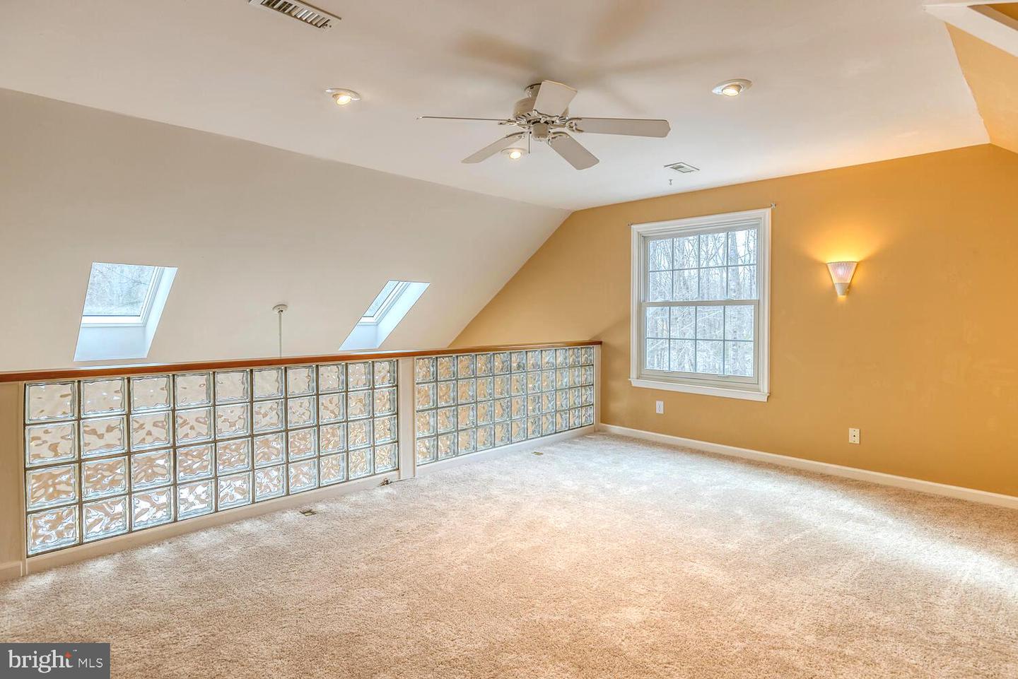 8100 Davmar LANE