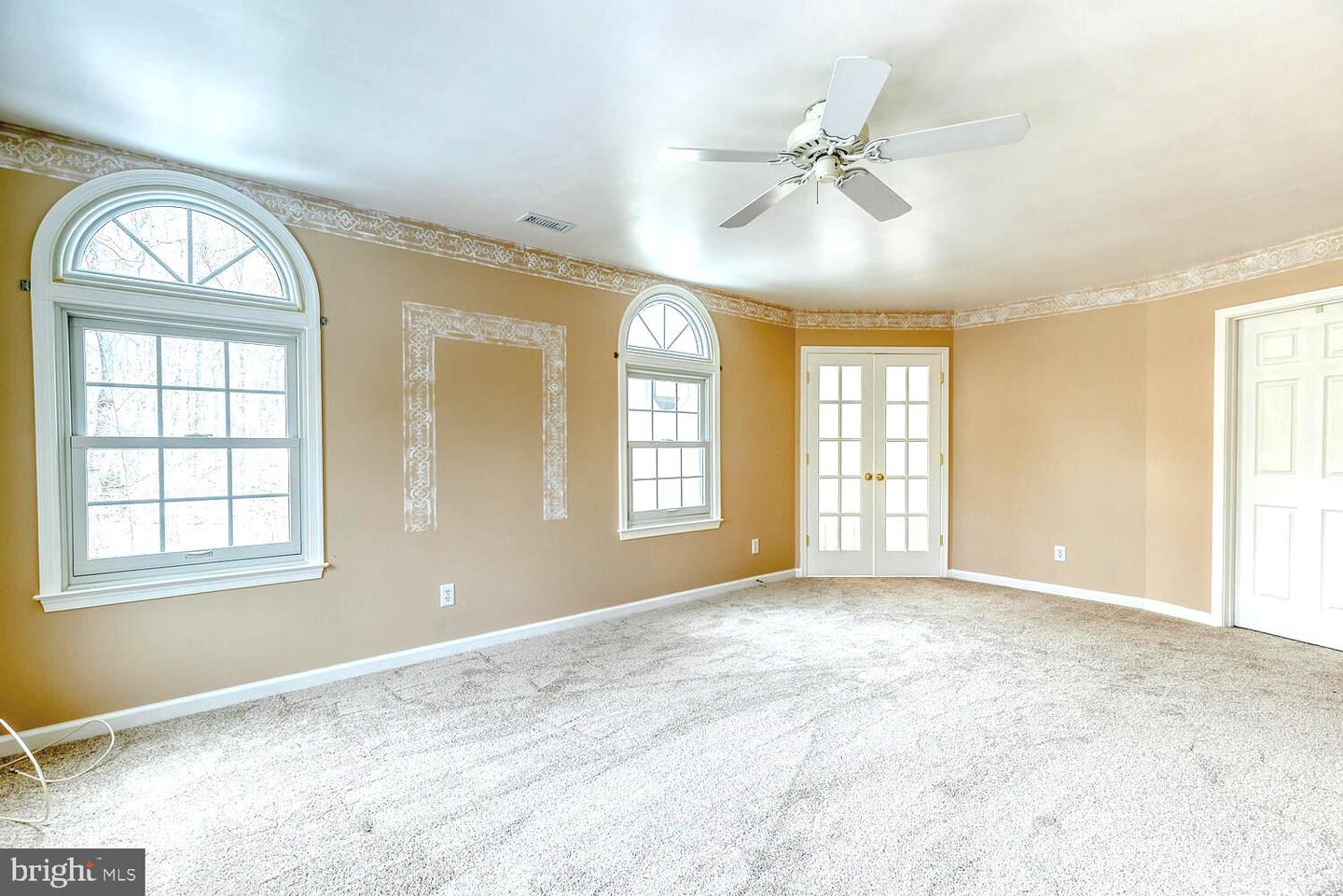 8100 Davmar LANE