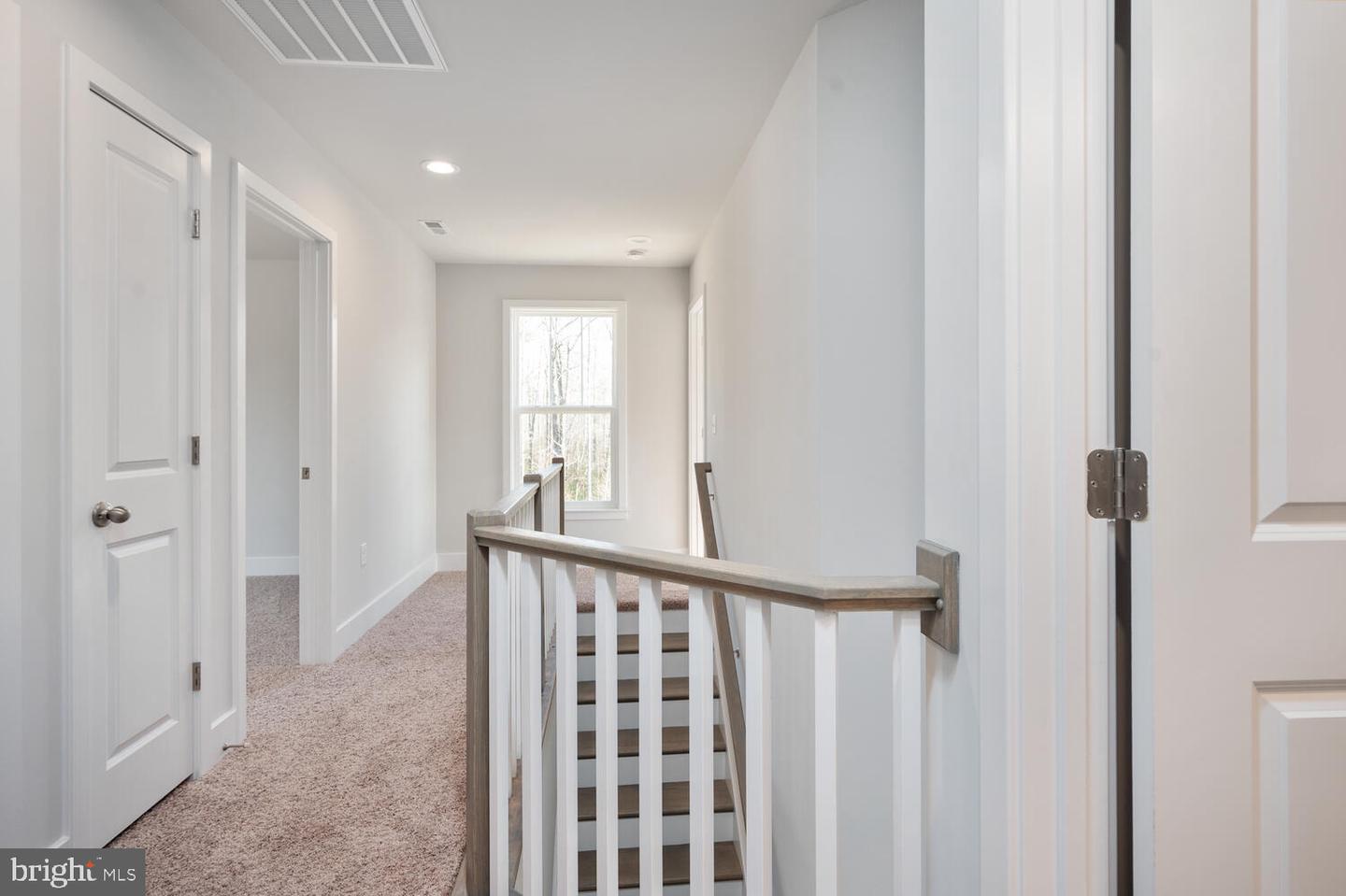 9101 Royal COURT