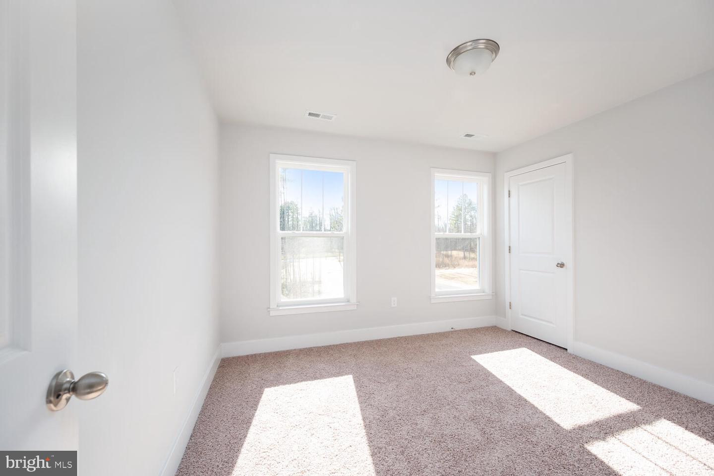 9101 Royal COURT