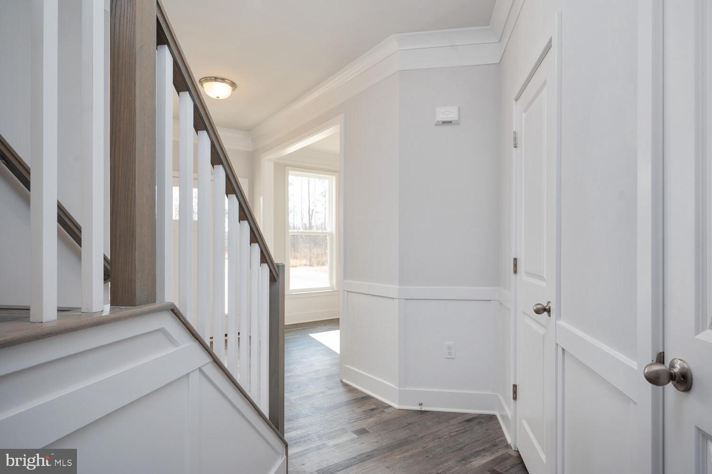 9101 Royal COURT