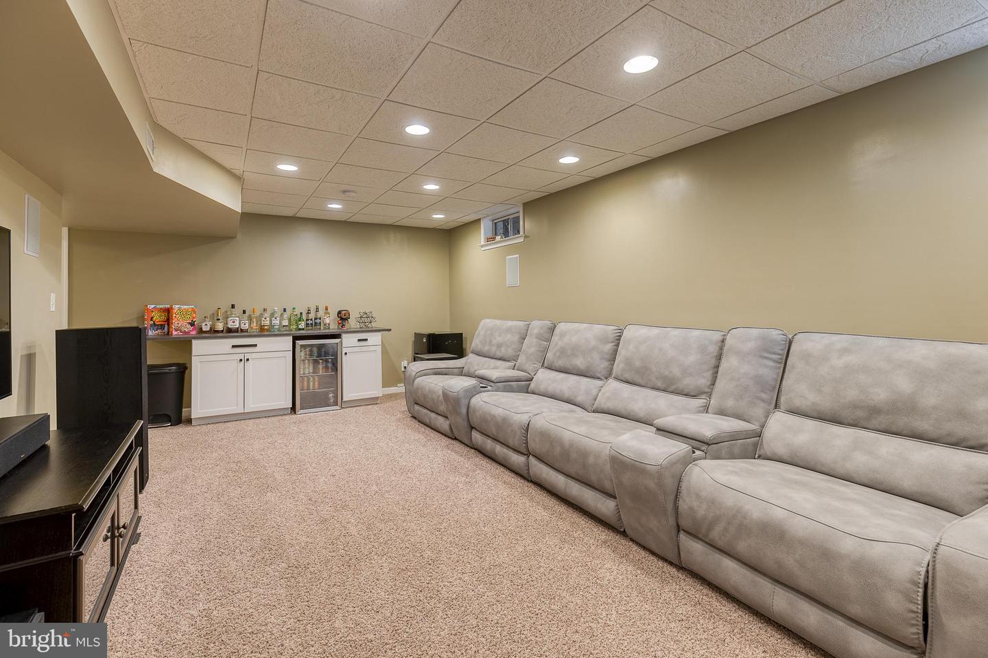 11608 Duchess DRIVE