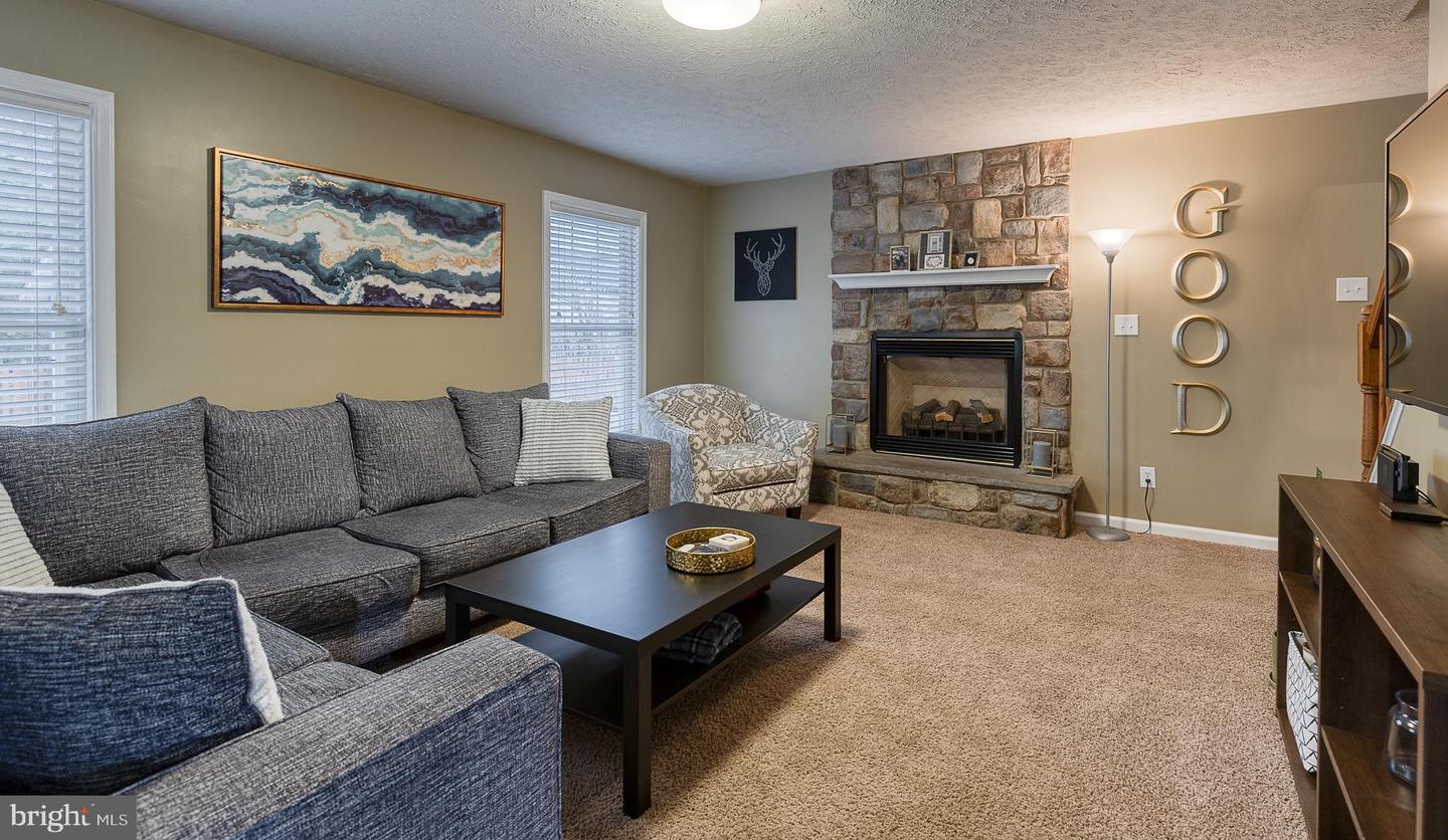11608 Duchess DRIVE