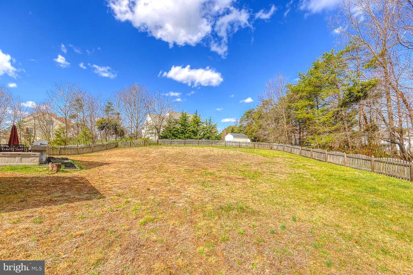 11206 Hollins COURT