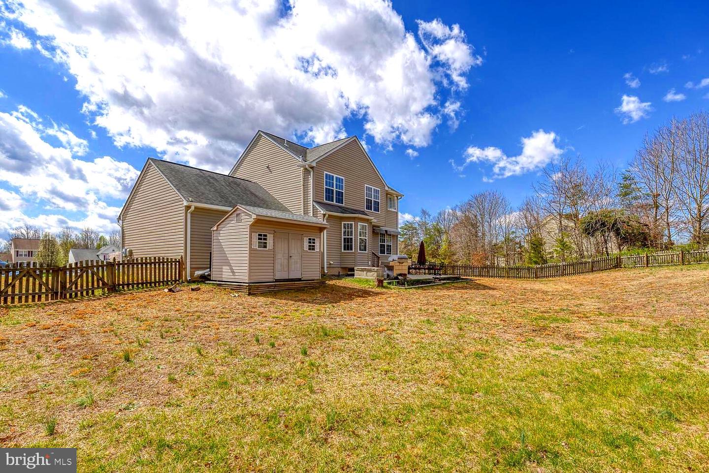 11206 Hollins COURT