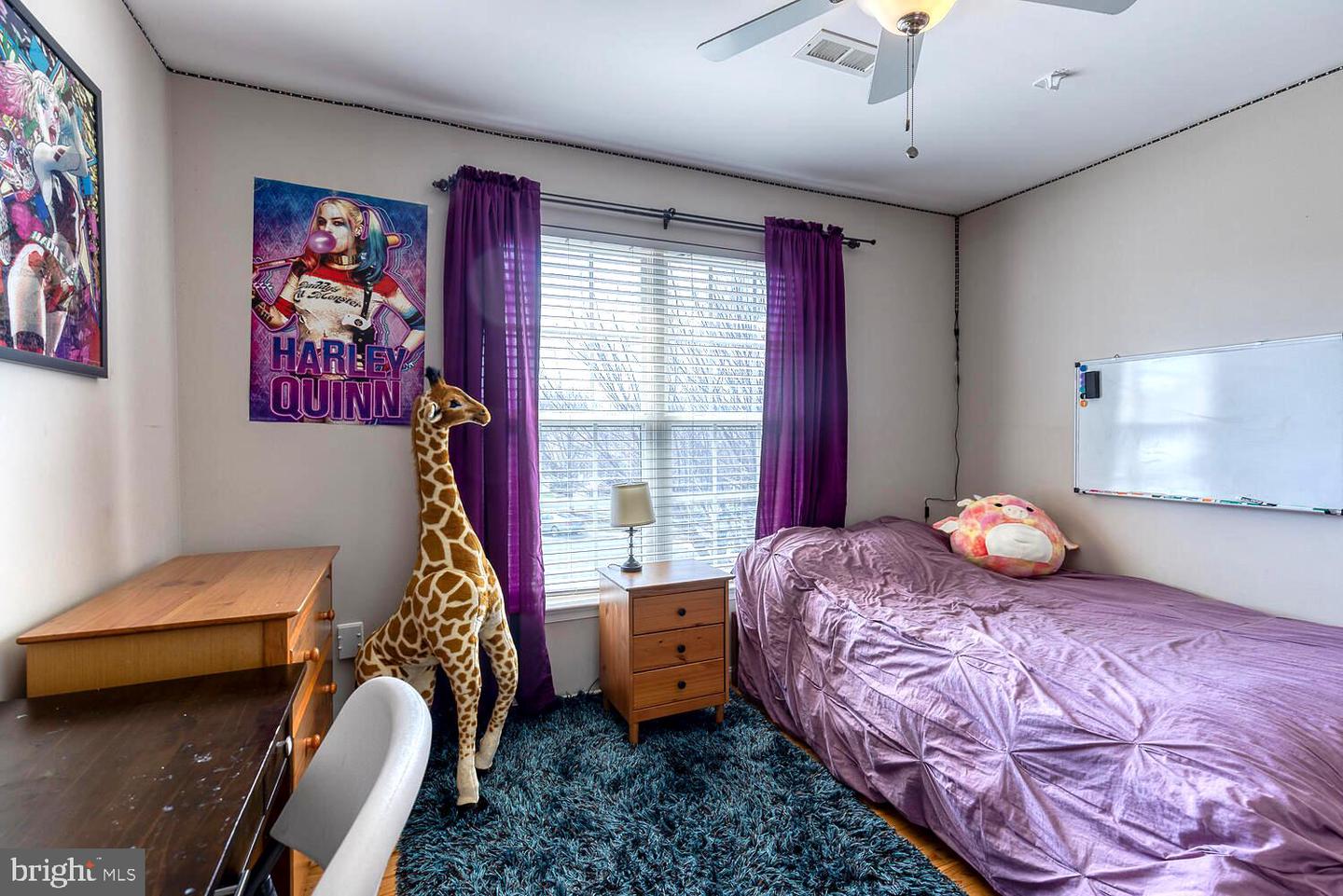 11206 Hollins COURT
