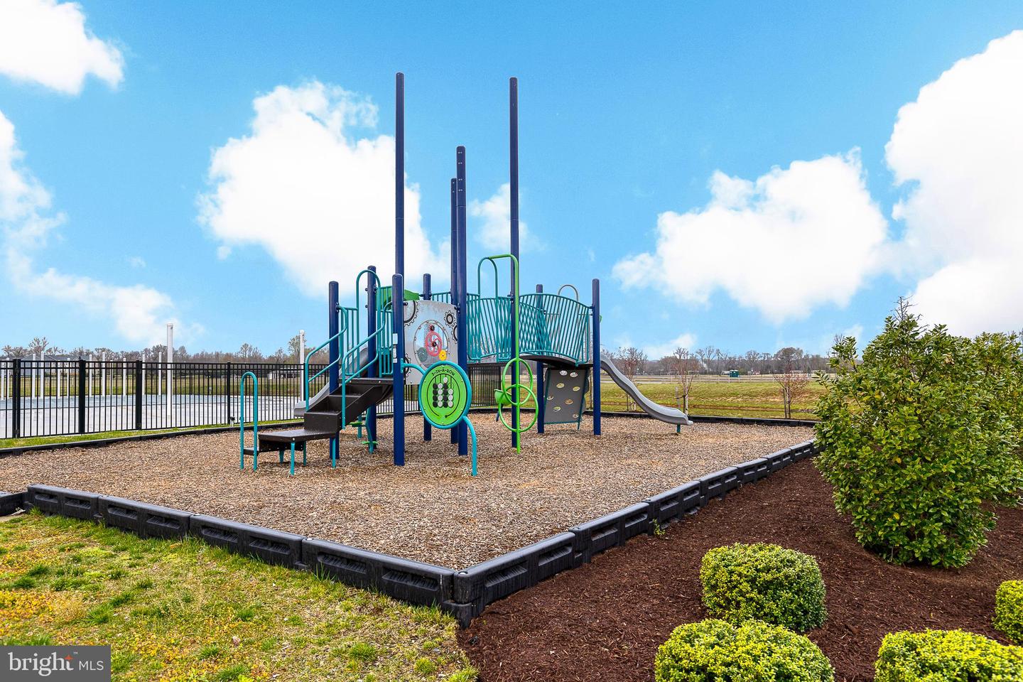 10205 Egret COURT