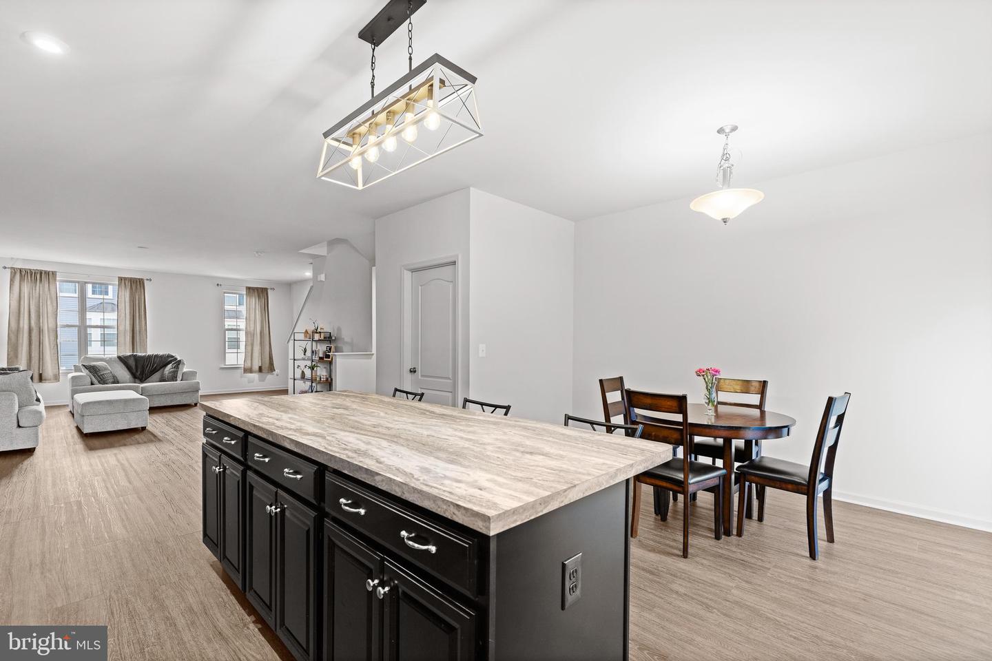 10205 Egret COURT