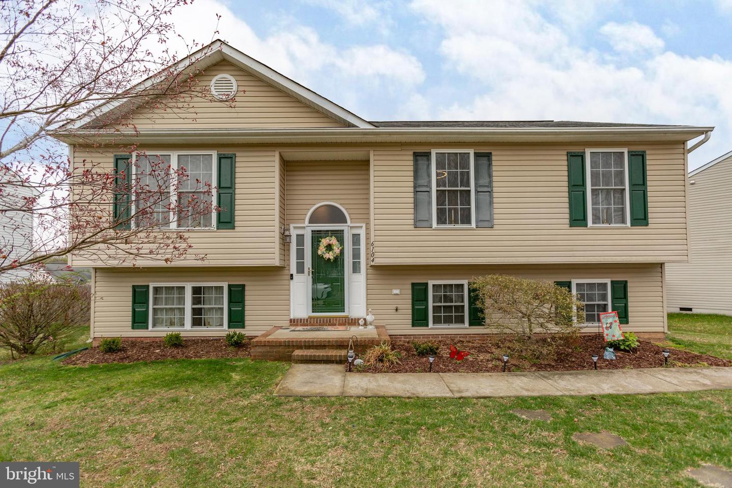 6104 Sunny Meadows DRIVE