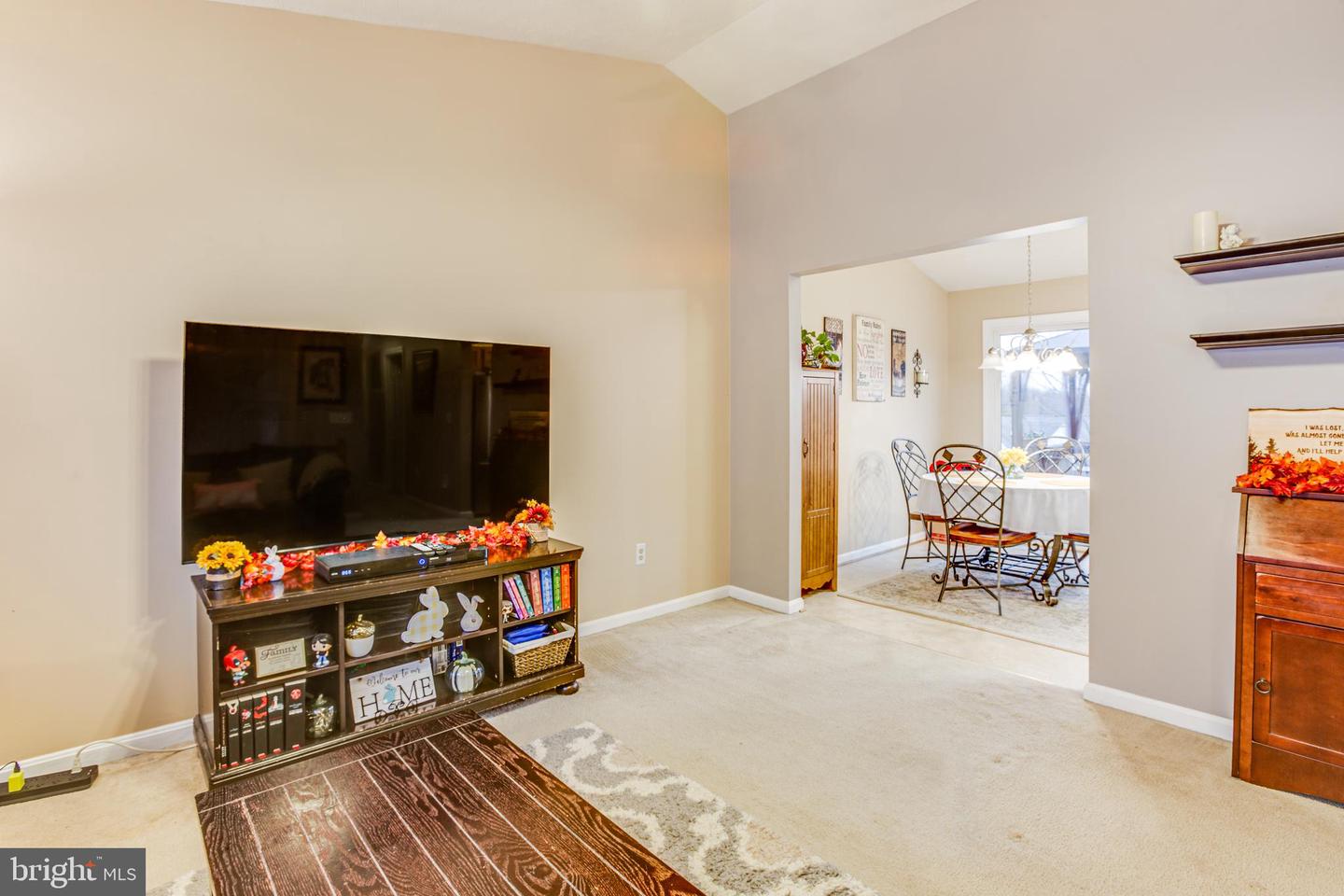 6104 Sunny Meadows DRIVE