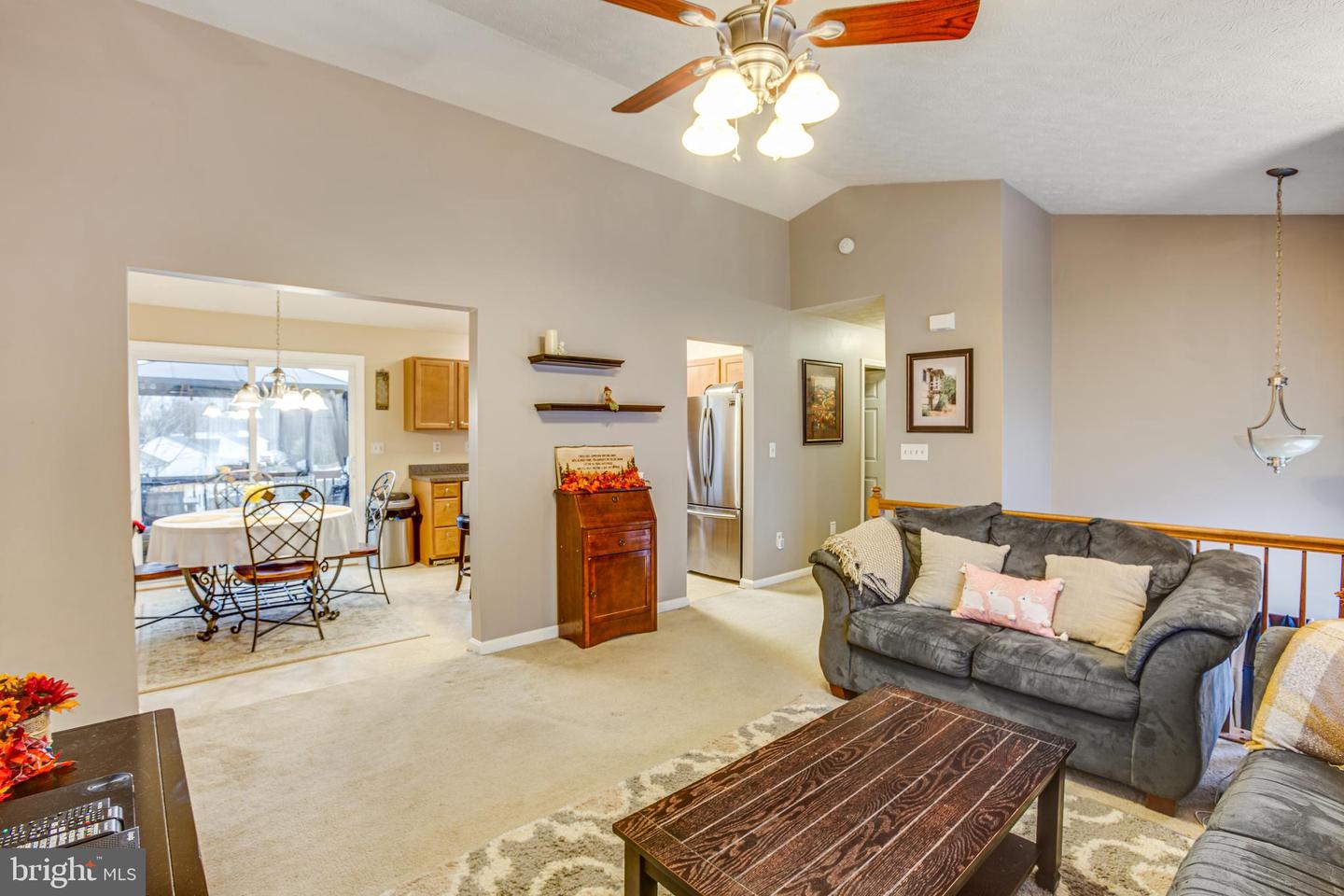 6104 Sunny Meadows DRIVE