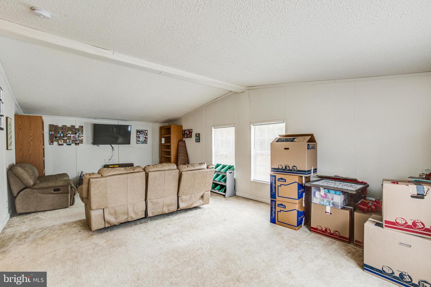 6820 Williams LANE