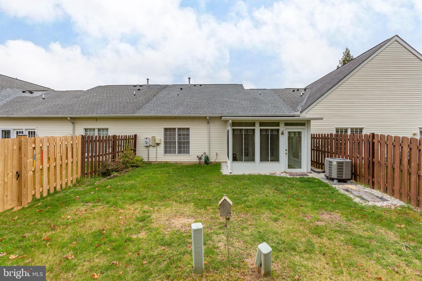 9510 Perthway COURT