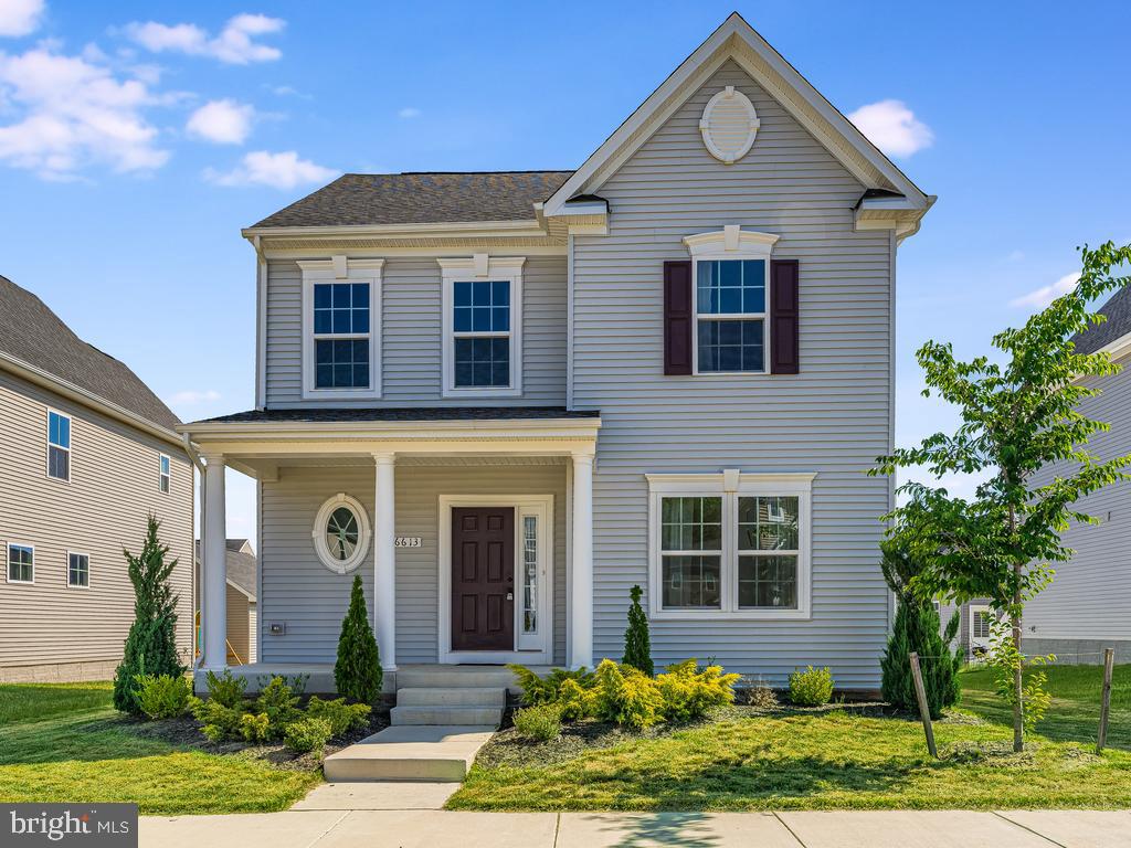 6613 Shelton LANE