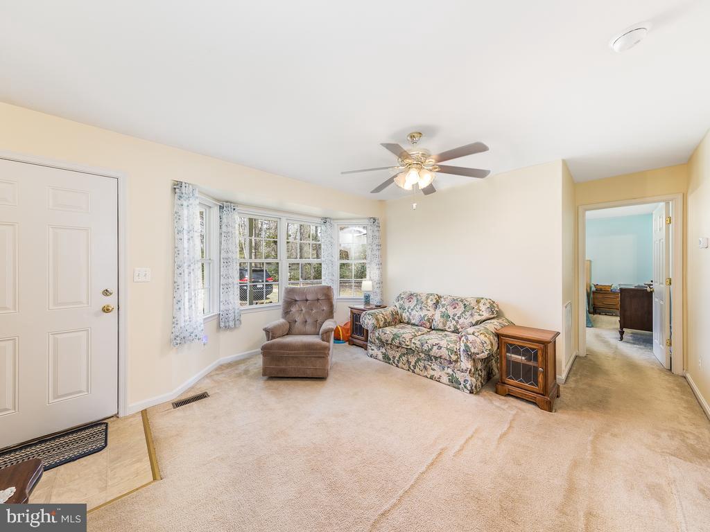 209 Oak Crest DRIVE