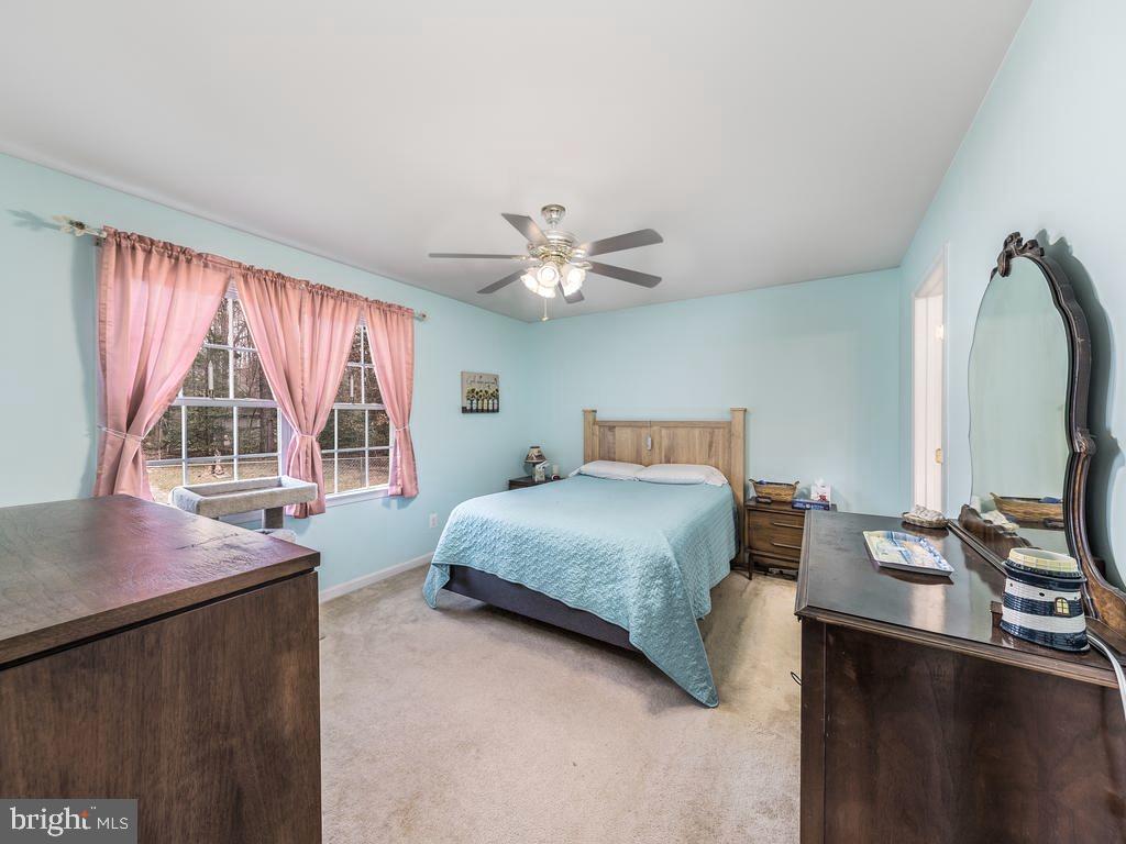 209 Oak Crest DRIVE