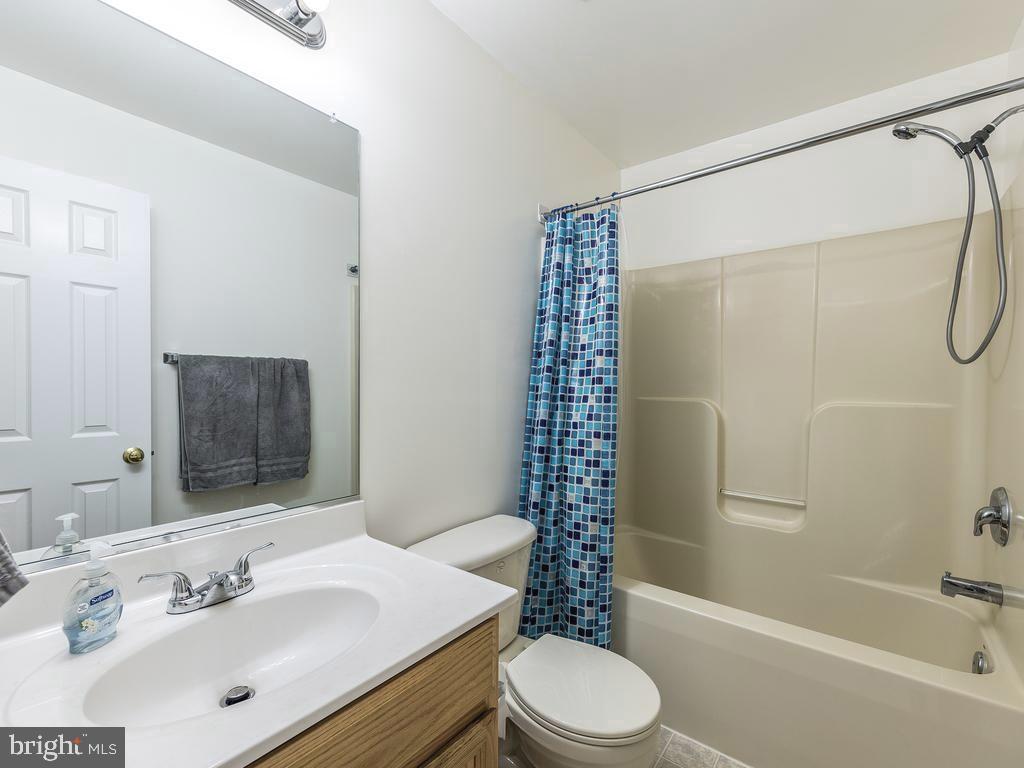 209 Oak Crest DRIVE