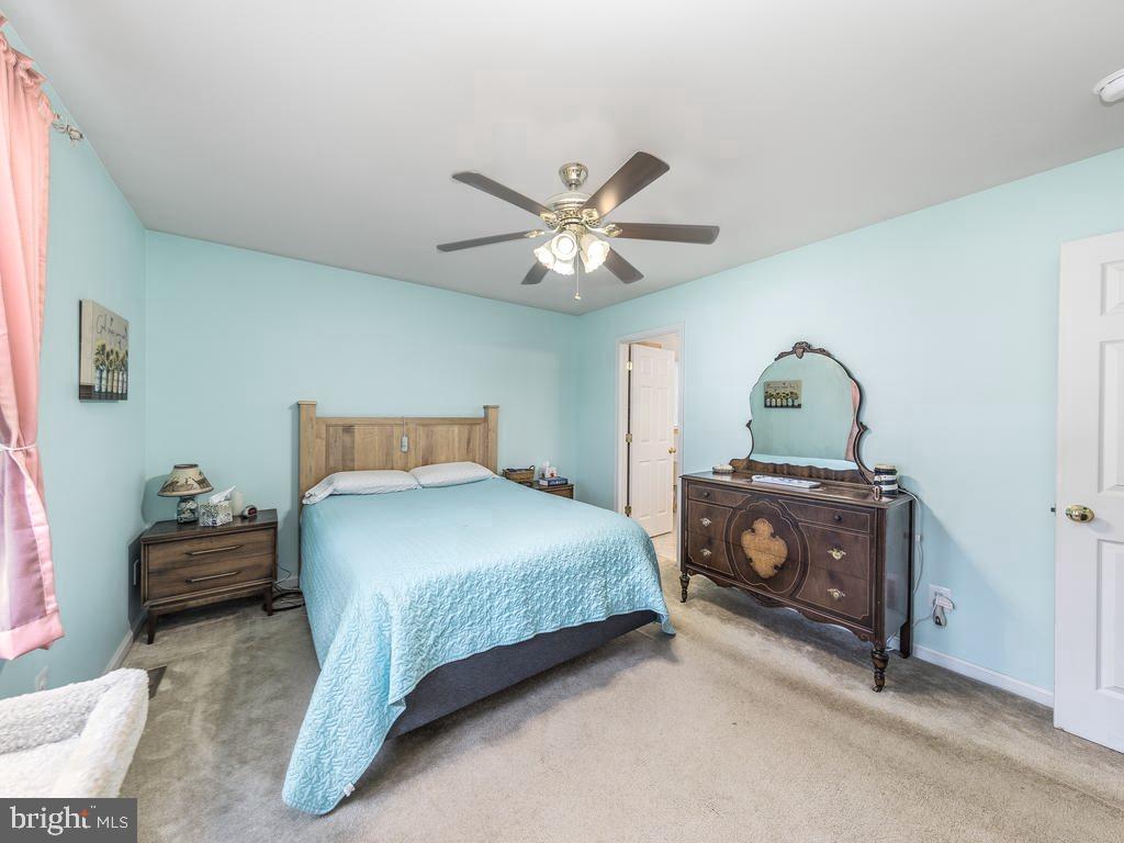 209 Oak Crest DRIVE