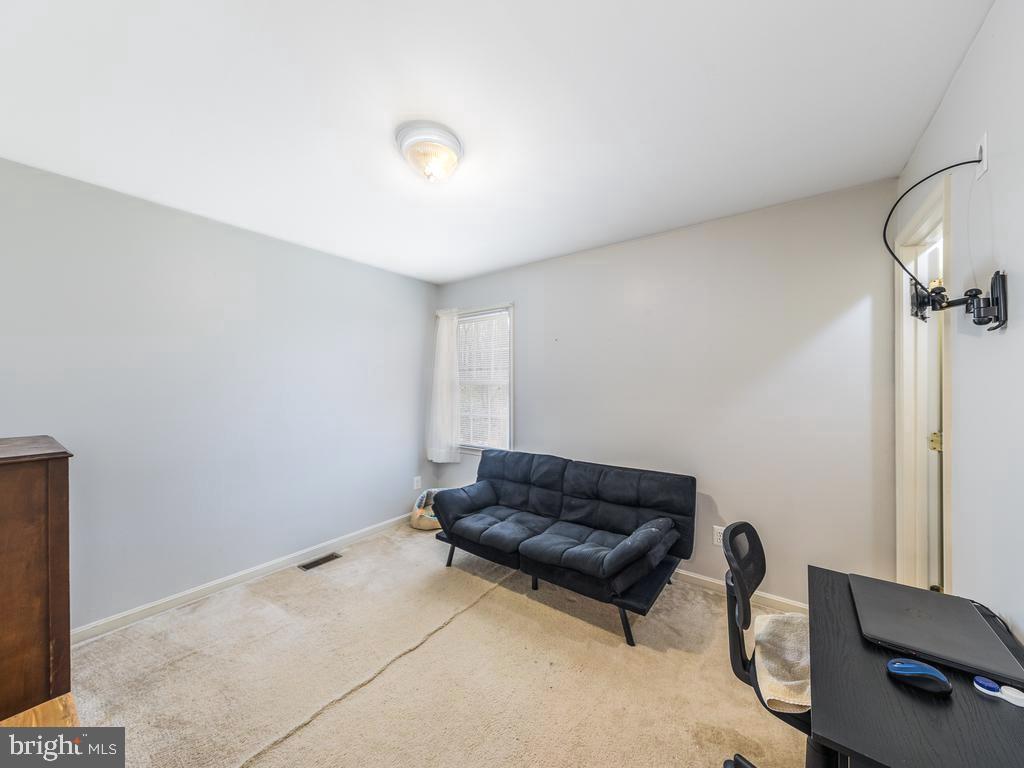 209 Oak Crest DRIVE