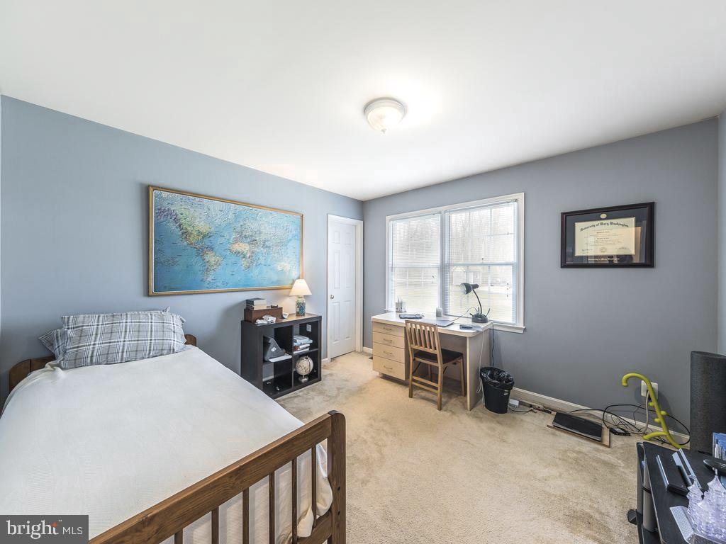 209 Oak Crest DRIVE