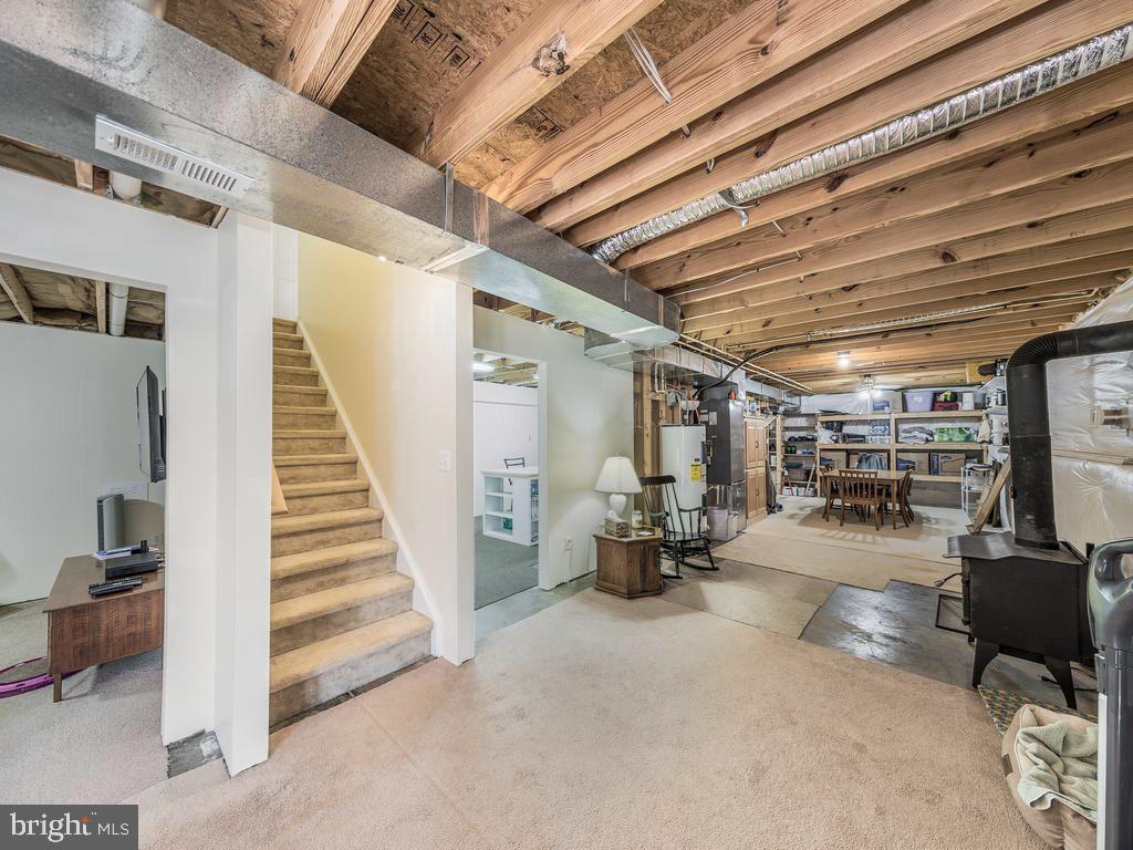 209 Oak Crest DRIVE