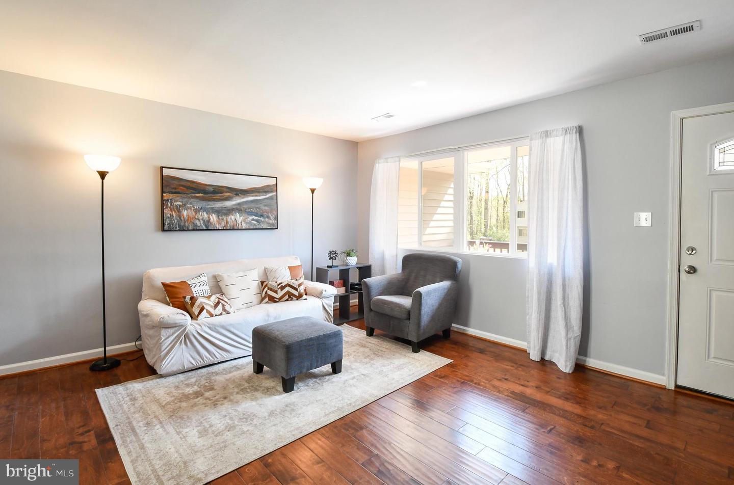 10800 Mockingbird LANE