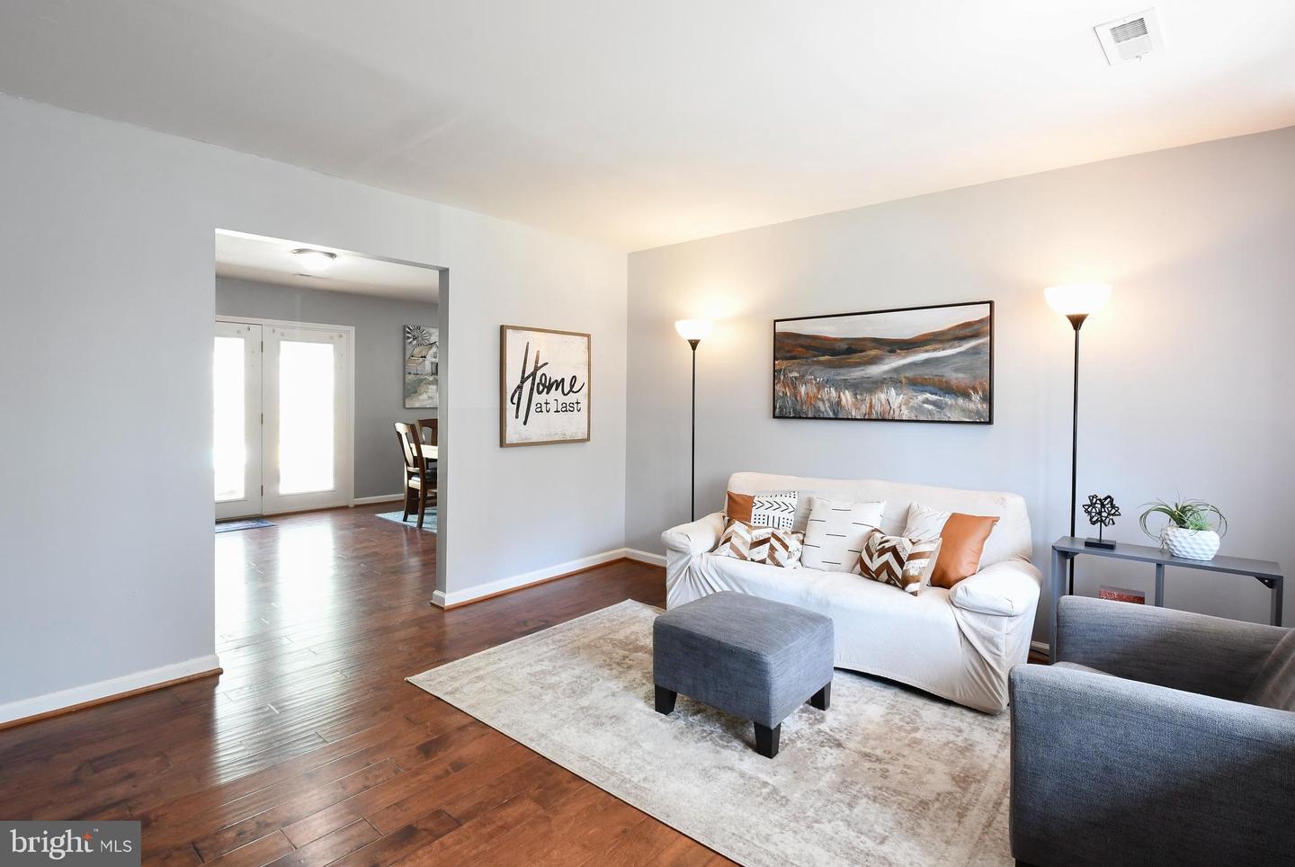 10800 Mockingbird LANE