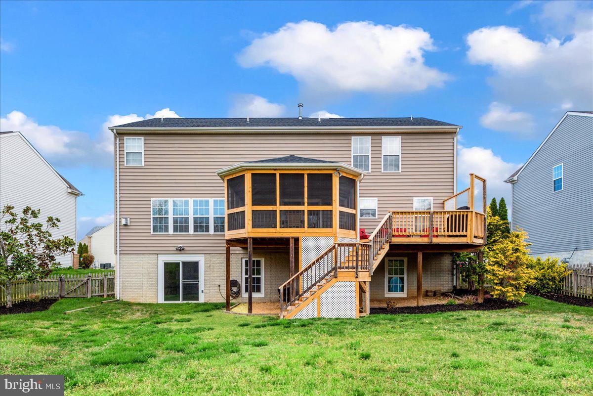9503 Laurel Oak DRIVE