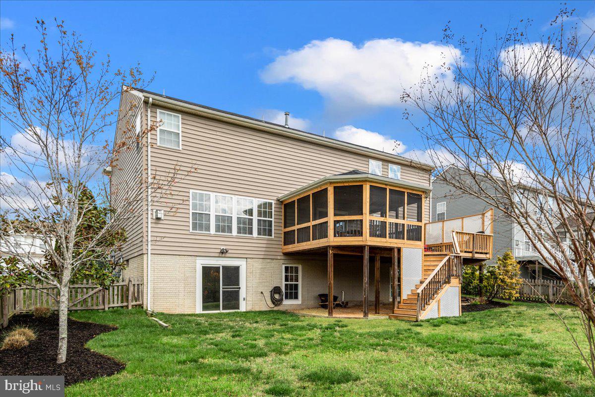 9503 Laurel Oak DRIVE