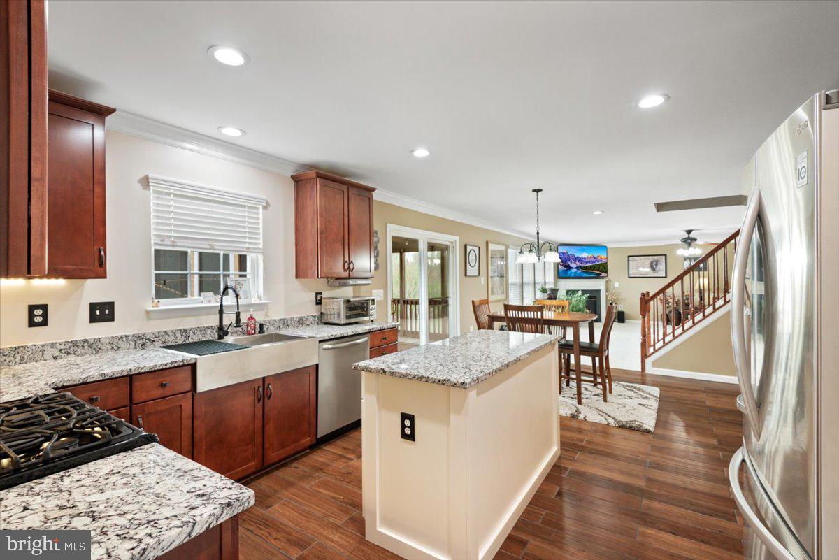 9503 Laurel Oak DRIVE