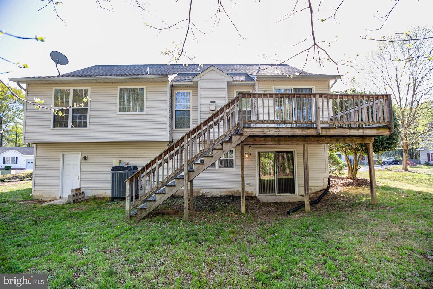 10129 S Fulton DRIVE