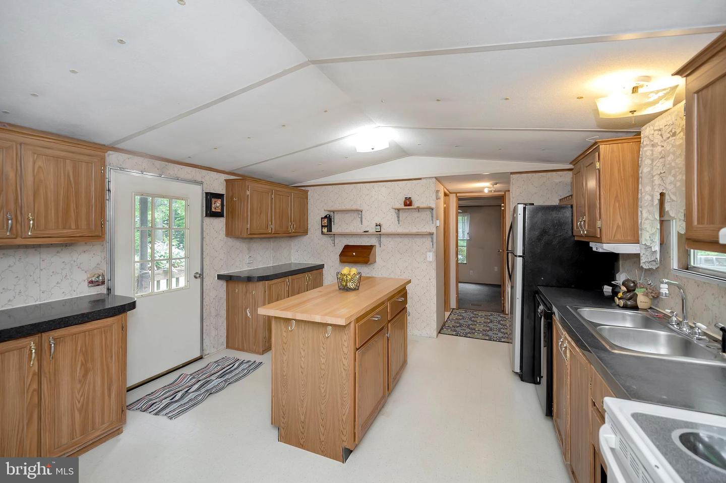11329 Webb LANE