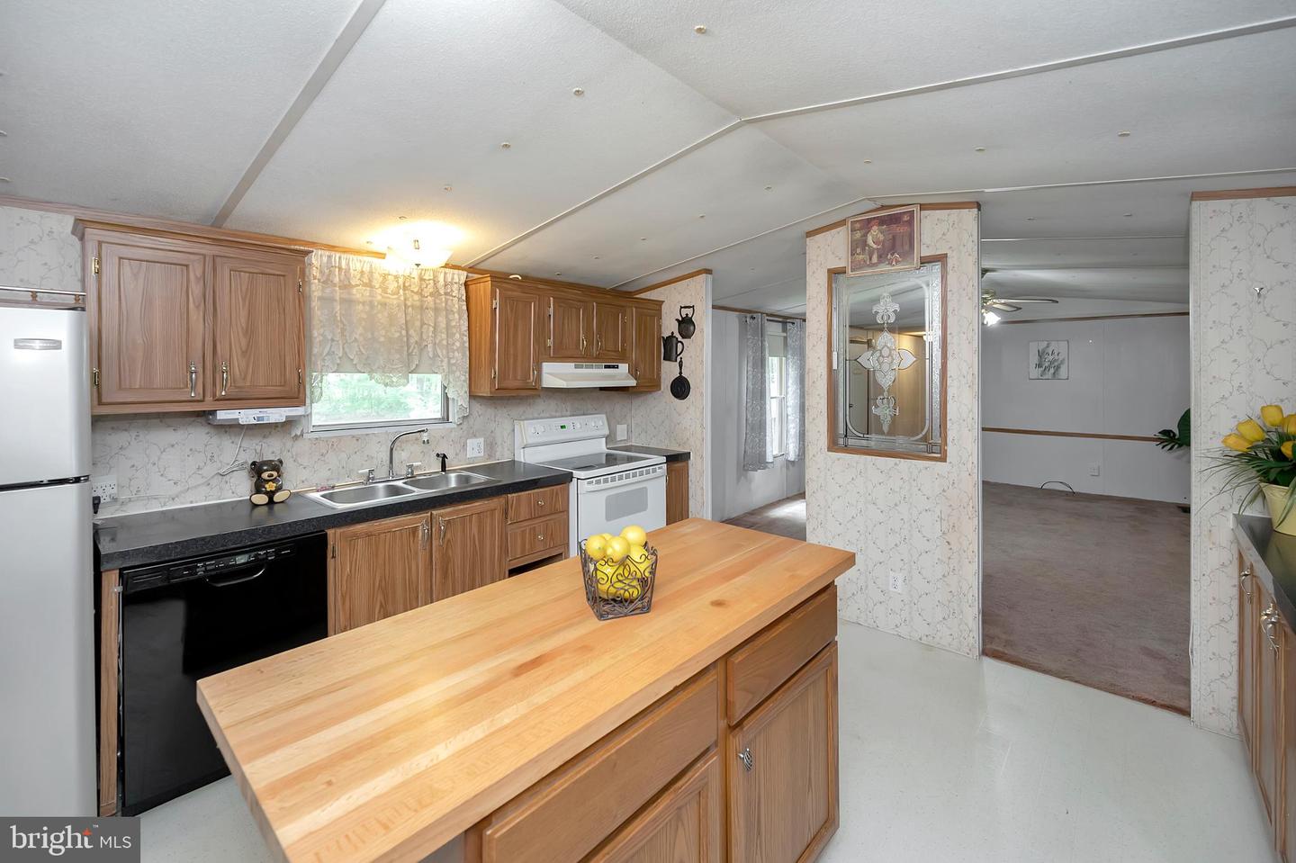 11329 Webb LANE