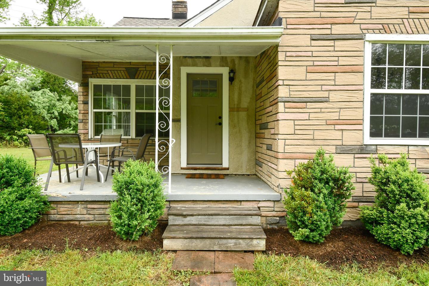 10021 Brock ROAD