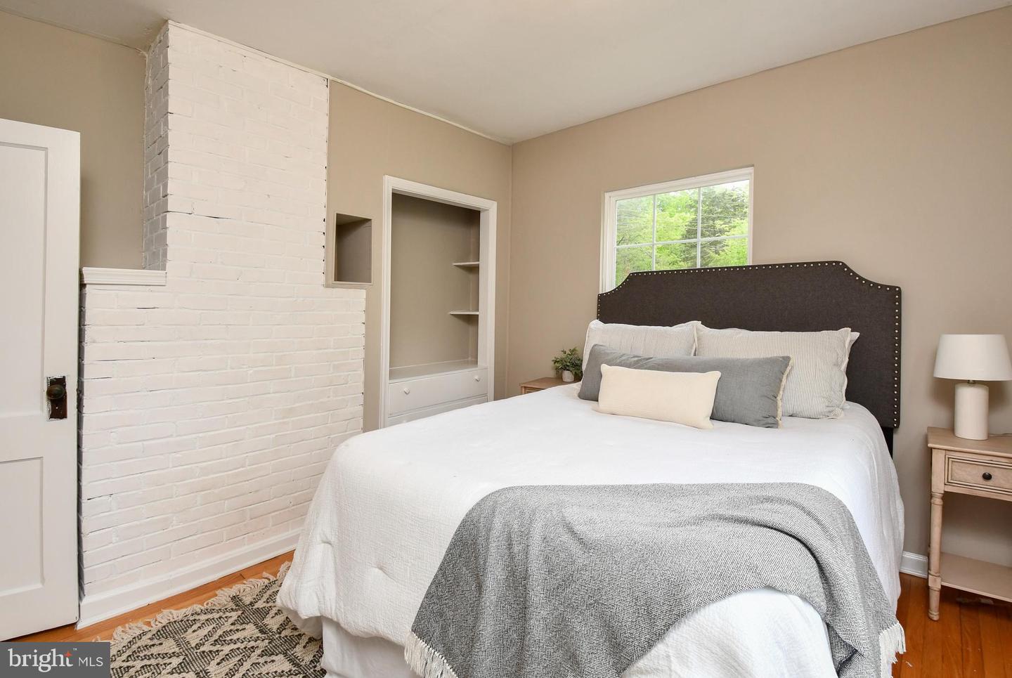 10021 Brock ROAD