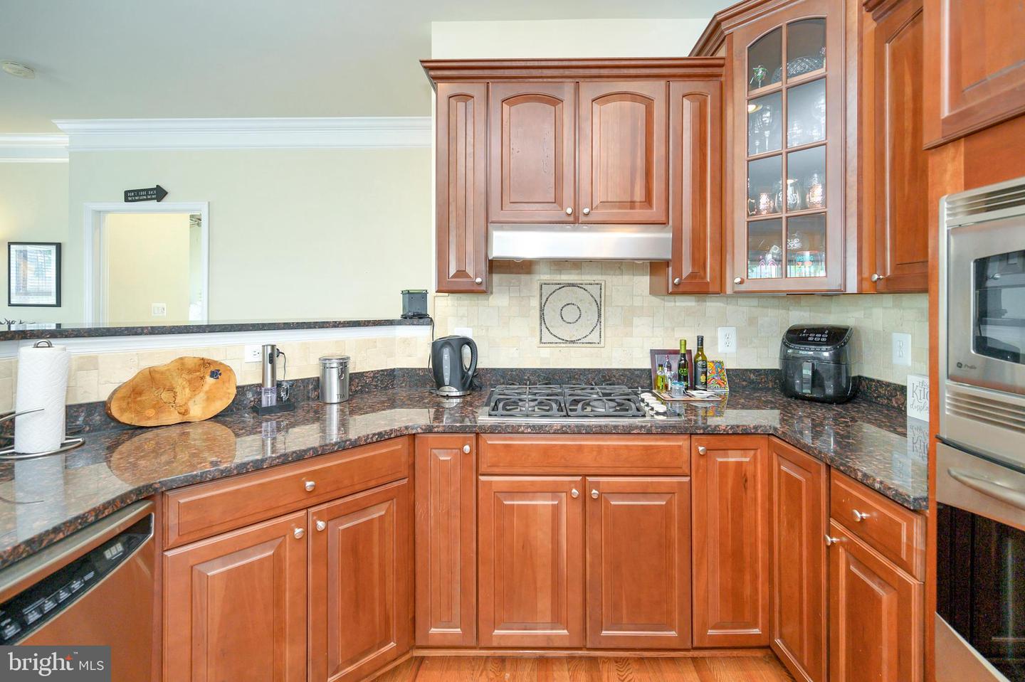 5101 Sewells Pointe DRIVE