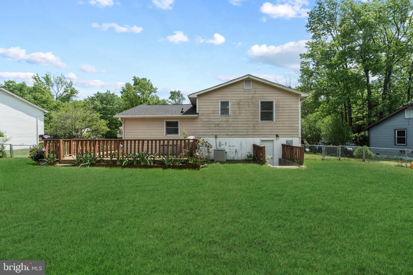 111 Gallimore DRIVE