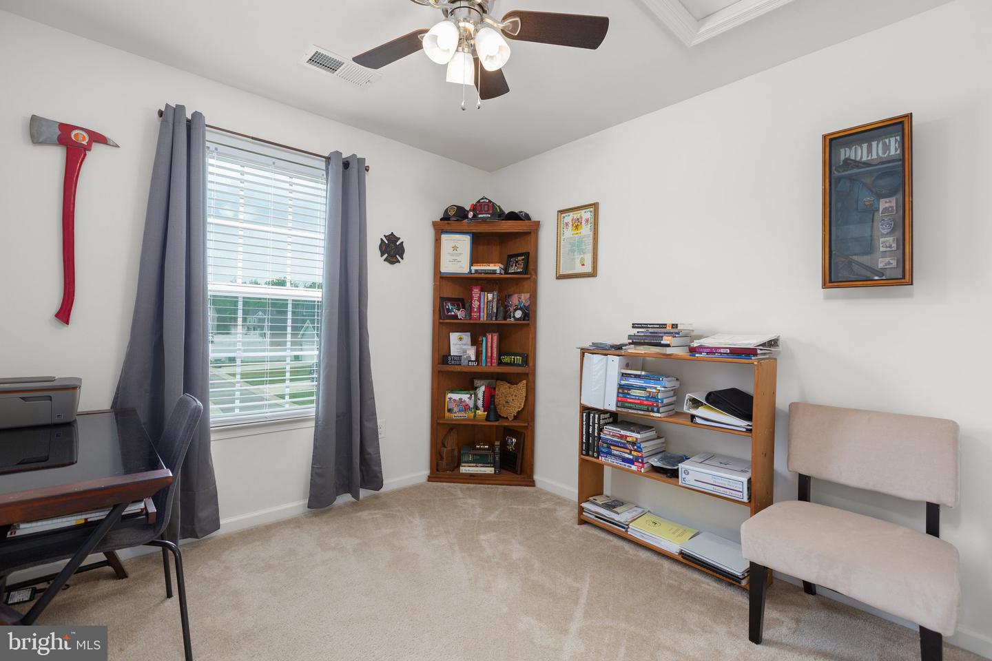 8663 Rosecrans LANE