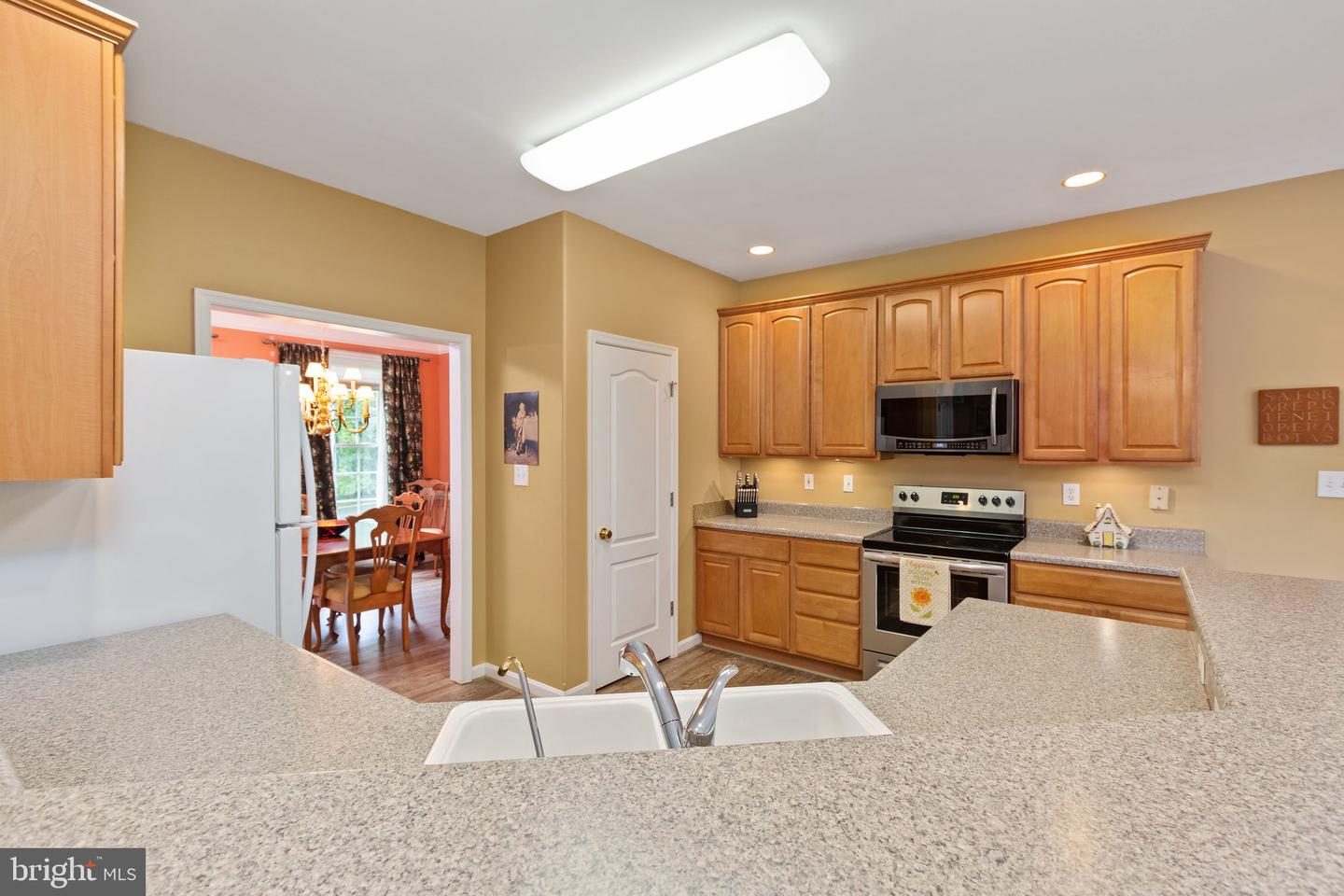 11715 Hoover LANE