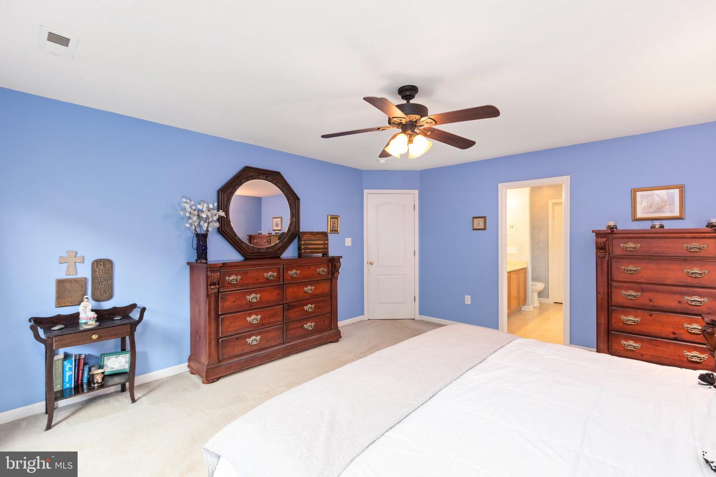 11715 Hoover LANE