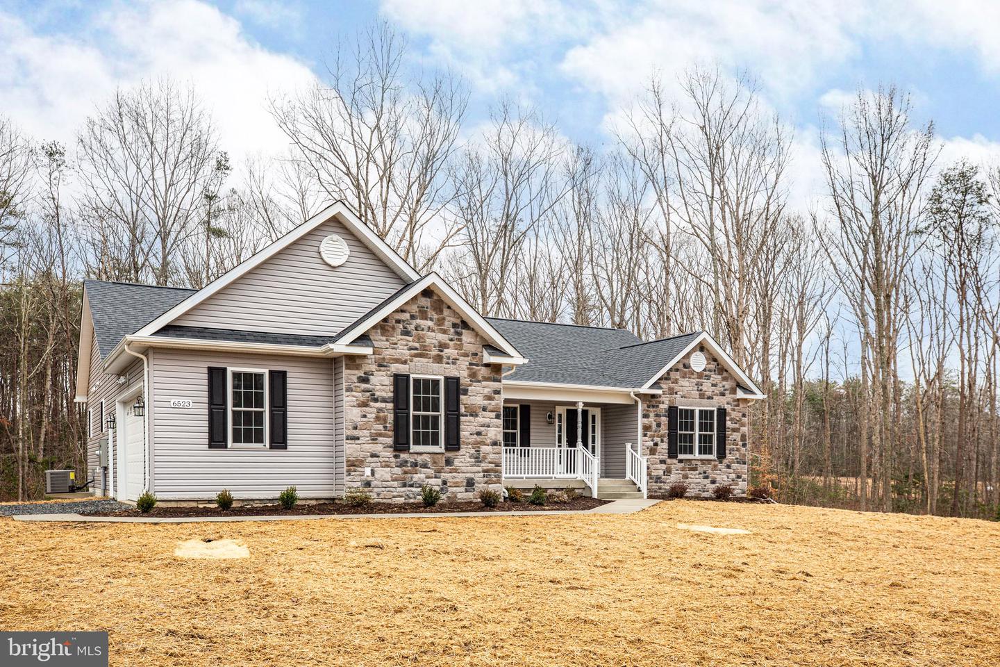 6523 Shay LANE
