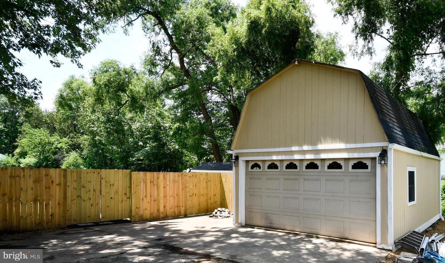 11414 Warner DRIVE